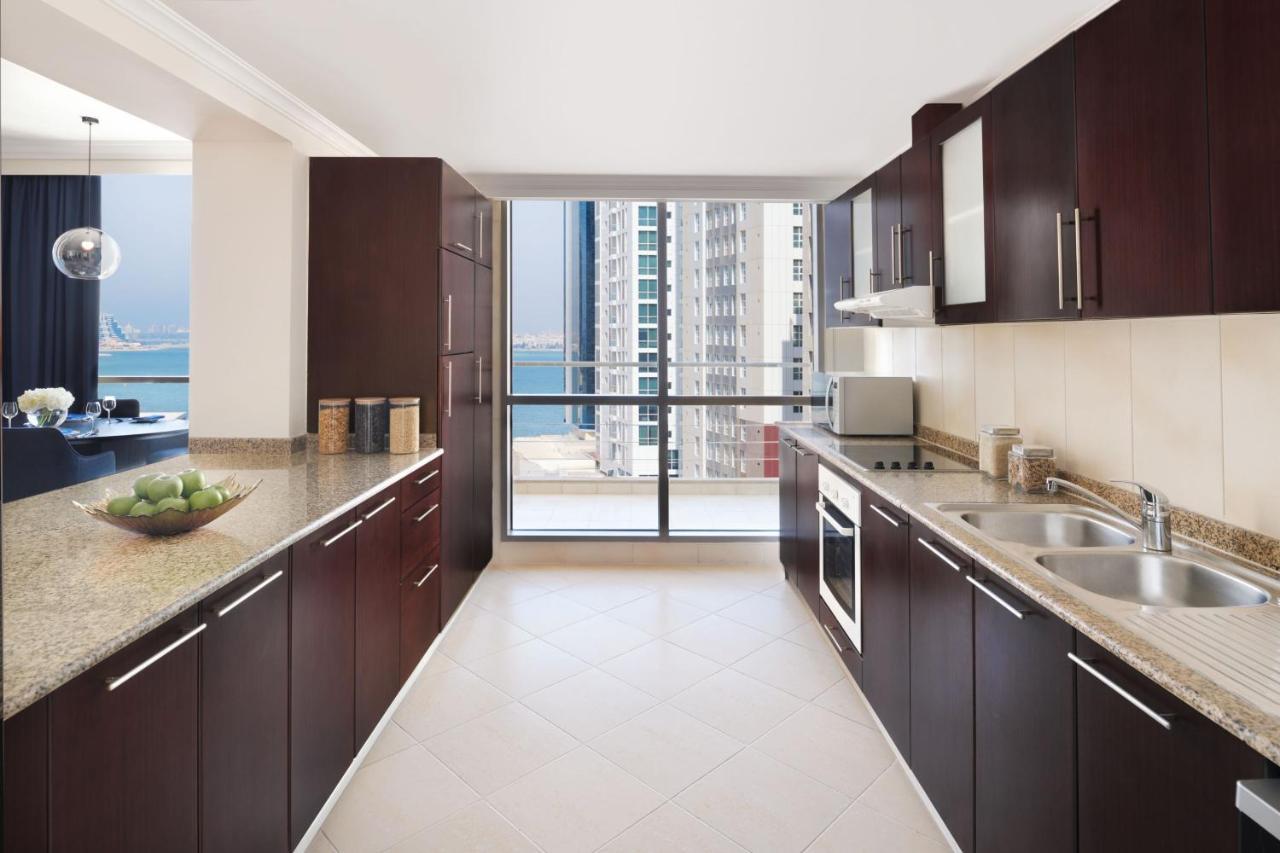 Marriott Executive Apartments Manama, Bahrain Exterior foto A typical kitchen